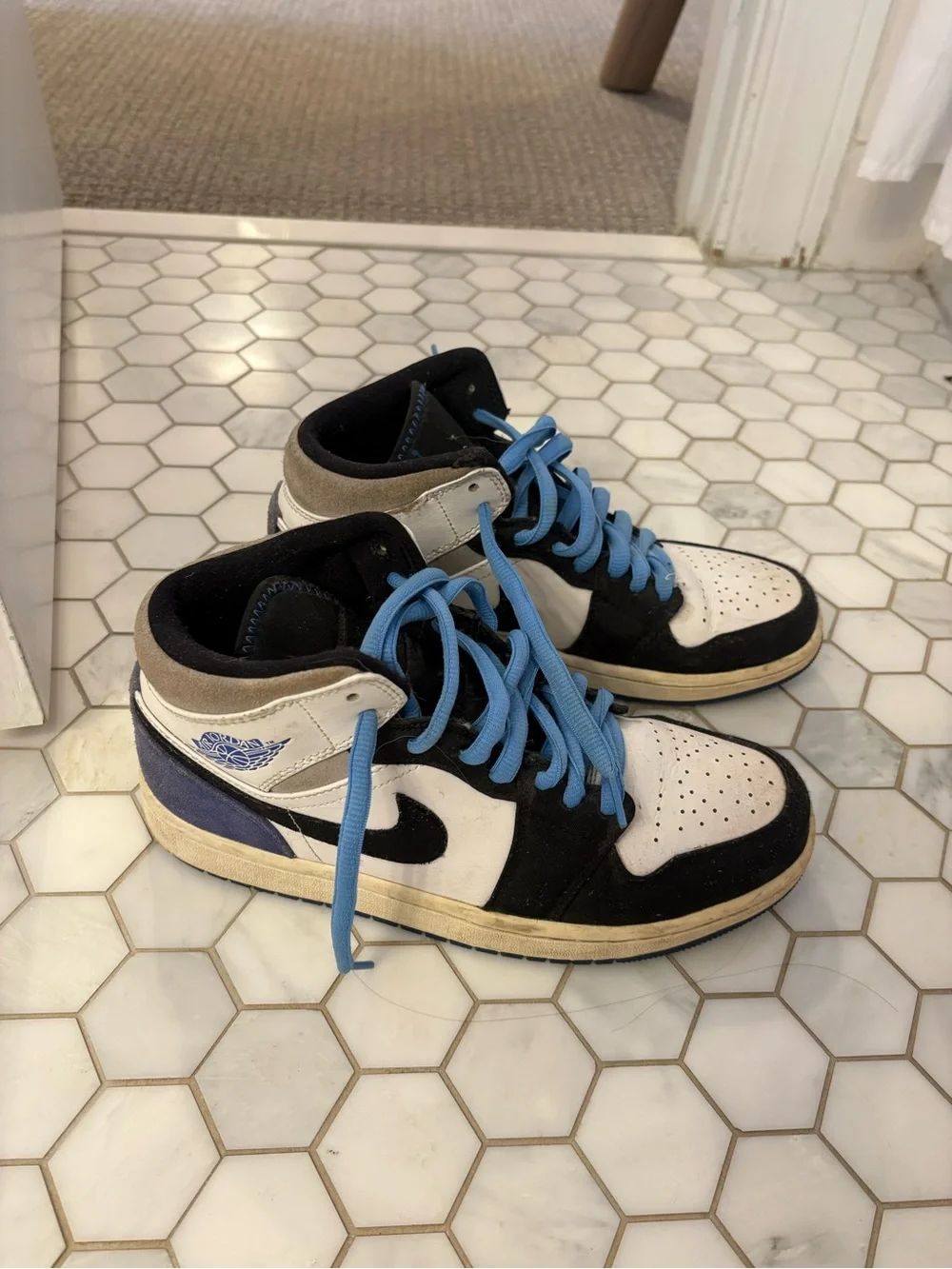 Jordan black blue